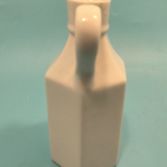 White Ceramic Cruet Vinegar Oil Vintage Pottery China Pourer Pitcher Xcell - Picture 3 of 10